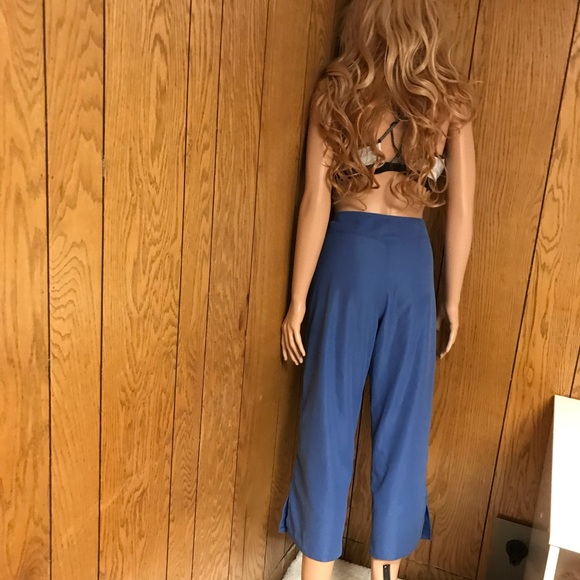 Women's Patagonia Capri" Color blue Size 8 Good Condition - Picture 15 of 16